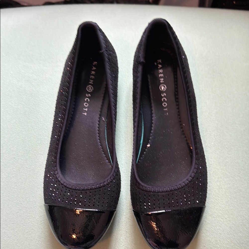 Karen Scott Black Women's Flats